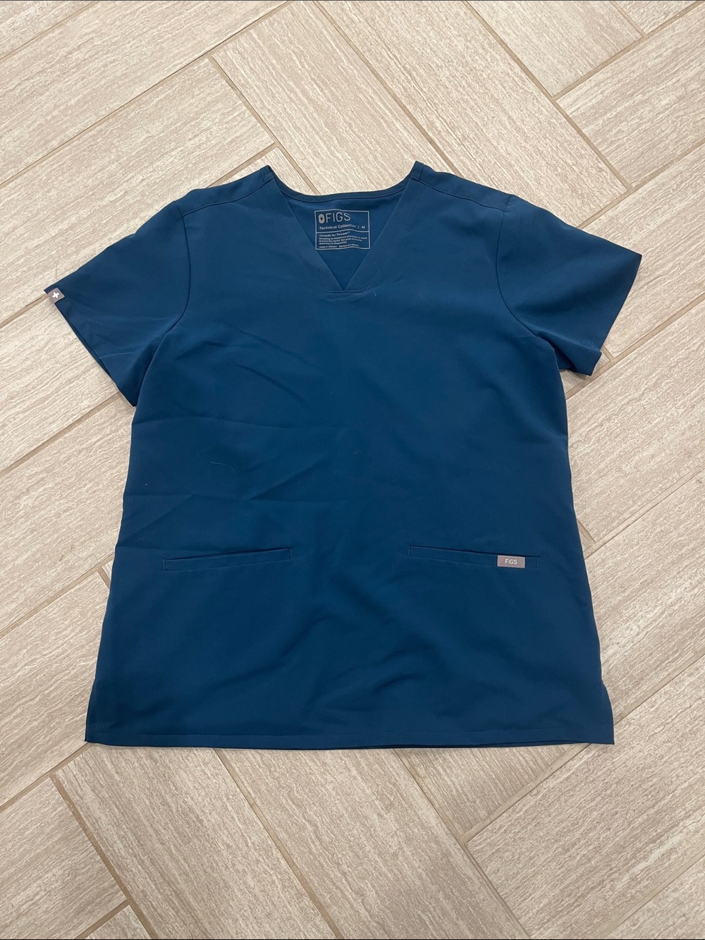 Figs Deep Deep Reef V-Neck 3 Pocket Medical Scrub Top